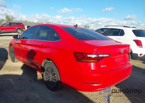 2019 Volkswagen Jetta 1.4T Sel z USA, uszkodzony, nr VIN 3VWE57BU5KM079548